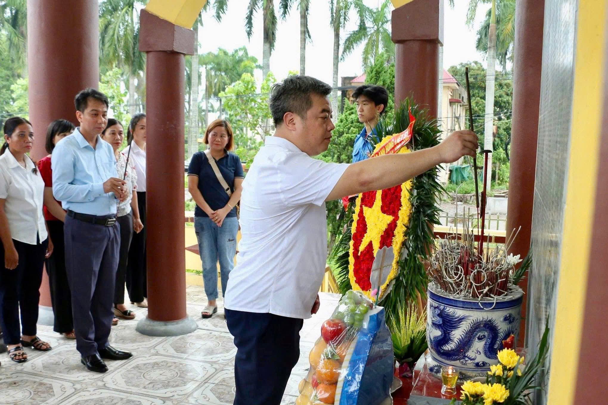   Xã Tân Thuận tổ chức nhiều hoạt động thiết thực kỷ niệm 79 năm Ngày Thương binh - Liệt sĩ