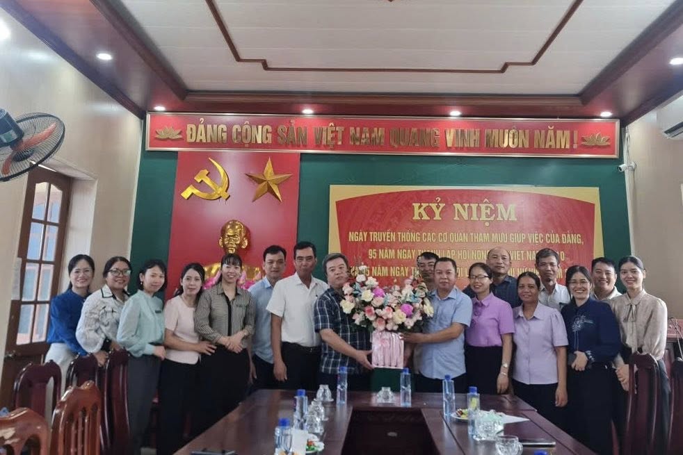 Kỷ niệm 95 năm Ngày truyền thống ngành Tổ chức Xây dựng Đảng, Hội Nông dân Việt Nam