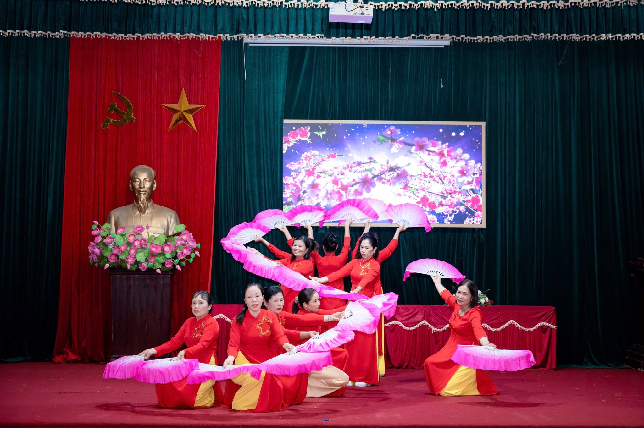 Xã Tân Thuận long trọng tổ chức lễ kỷ niệm 80 năm Quốc khánh nước Cộng hoà xã hội chủ nghĩa Việt Nam