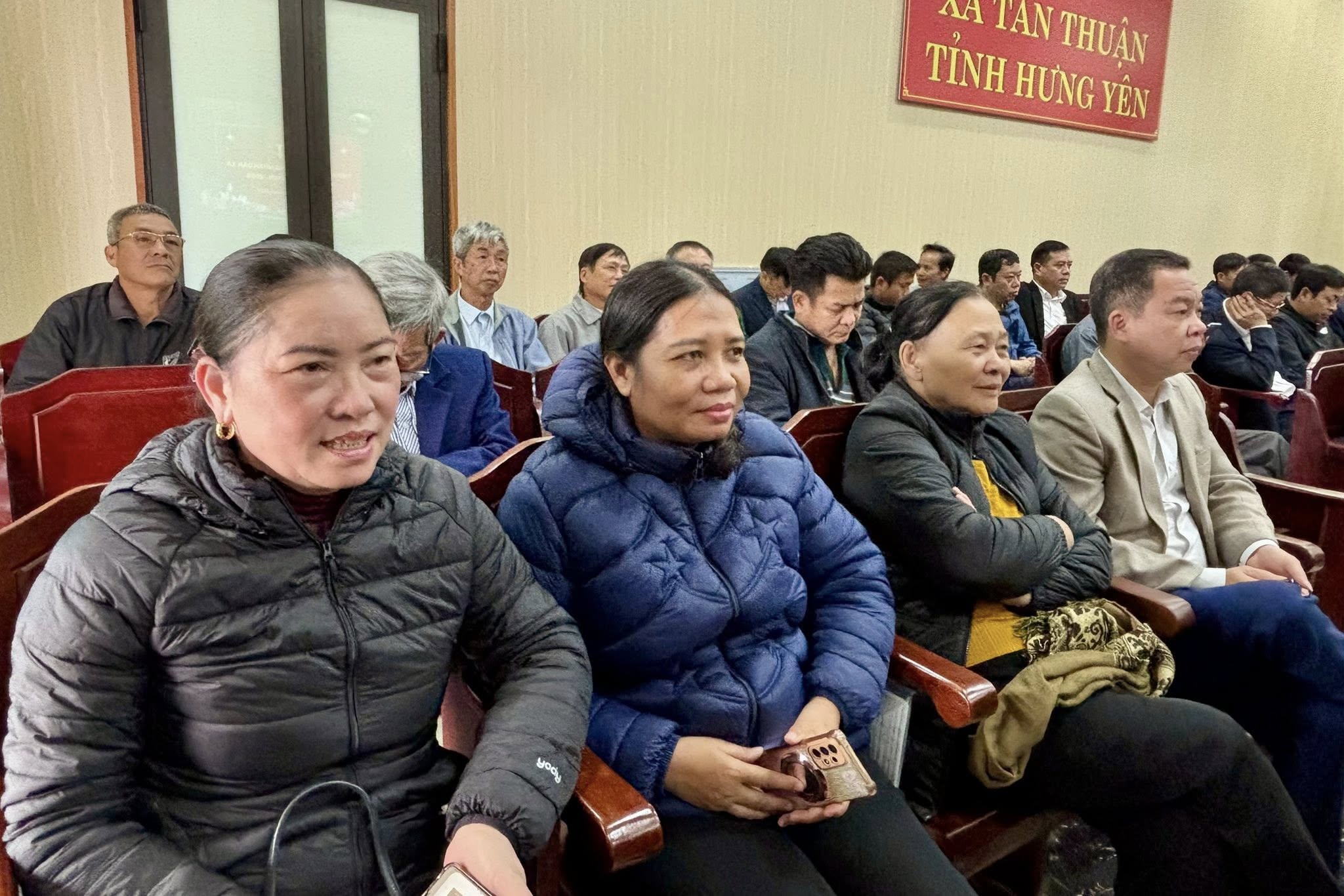 Xã Tân Thuận tiếp xúc cử tri sau kỳ họp thứ Ba, HĐND xã khóa I