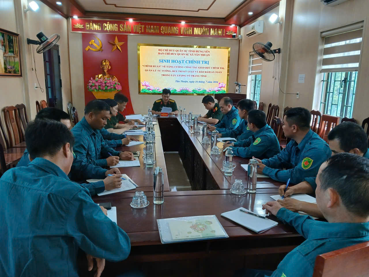   Ban Chỉ huy quân sự xã tổ chức sinh hoạt chính trị “chỉnh huấn” năm 2026